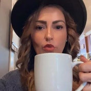 Elizzabeth C. Profile