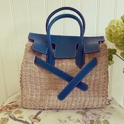 DANS-LA-MAIN Profile