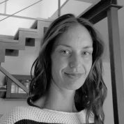 X design - Ivona Dlabikova Profile