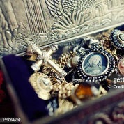 C's Vintage Treasures Profile