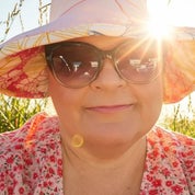 AmieByTheLake Profile
