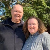 Lee's Market Place Deals Profile