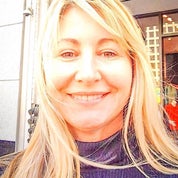 The Eclectic Decorator Profile