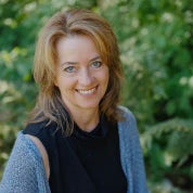 The Curated Eye Studio Profile