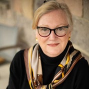 Elizabeth Lay Art & Antiques Profile