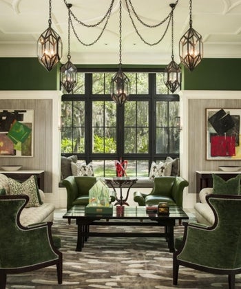 40 MODERN LIVING ROOMS FOR STYLISH HOLIDAY ENTERTAINING: Dramatic Lighting