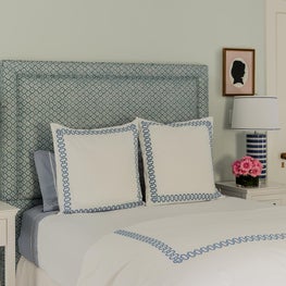 Teenage Girls Room in Shades of Blue