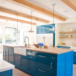 Coastal Contemporary - Kitchen