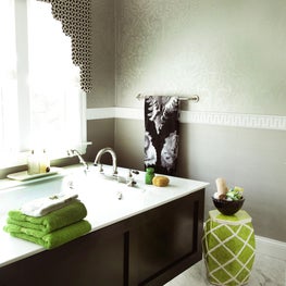 Quogue master bathroom with marble floor