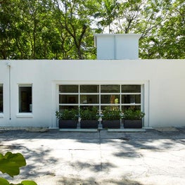 Studio at Villa Woodbine 