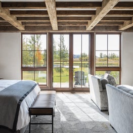 Rendezvous - Master Bedroom