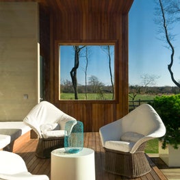 Fieldview Outdoor Lounge