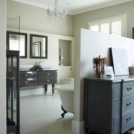 Bathroom & dressing area, Crouch End, London