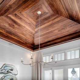 Amazing ceiling detail in the Lowcountry room.