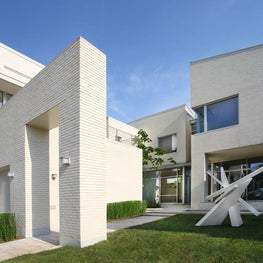 Hickory Residence - Entry Garden