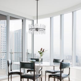 Downtown Pied-a-Terre, low profile dining with view for miles