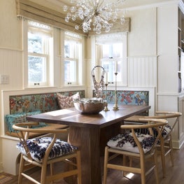 Adorable Breakfast Nook