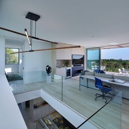 Dune Crest Upper Level Office / Living