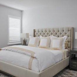 Contemporary Artist Retreat Guest Bedroom