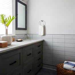 BAY FRONT BEACH HOUSE | MANTOLOKING, NEW JERSEY