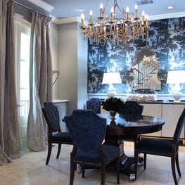 Romantic Dining Room 