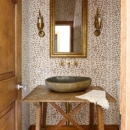 Franklin Homestead Powder Room