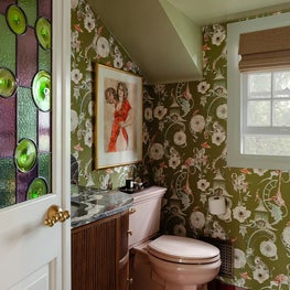 Campus Kitsch Bathroom