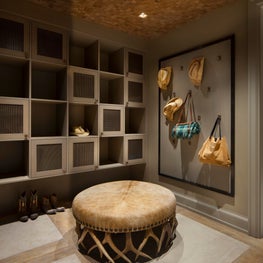 Mt. Barlow - Mudroom