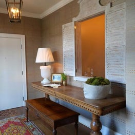 Luxe Lifestyle Entry Way