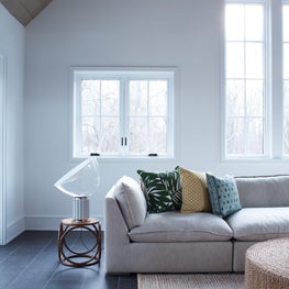 Pool House Lounge Details