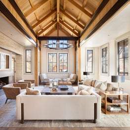 Mt. Barlow - Living Room