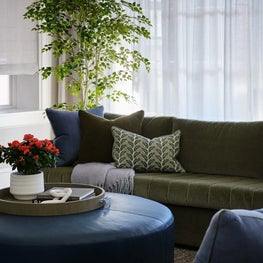 Lakewood, Family Room