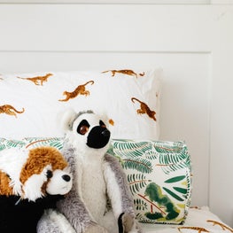 Seaside Cottage - Bunk Room - Kids' Bed - Animal Printed Sheets