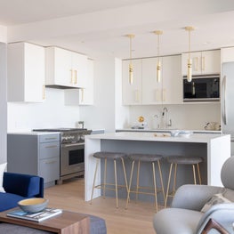 CITY CONDO IN THE SKY