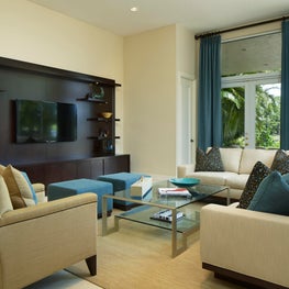 Palm Beach Getaway Family Room - Annie Santulli Interior Design