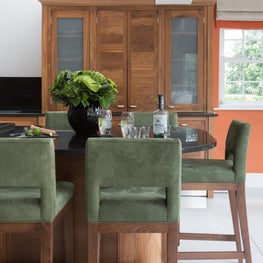 Open plan living with warmth, texture and colour 