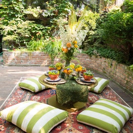 Dearborn Garden Walk 2014 Sitting Area