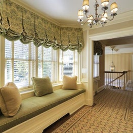 WESTCHESTER RESIDENCE A Traditional Entrance Hall