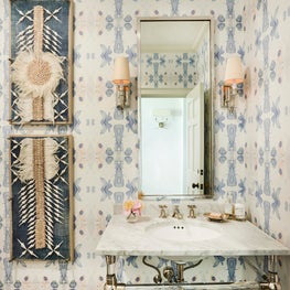 An Artistic Powder Bath 