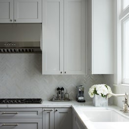 An Art Advisor's Abode