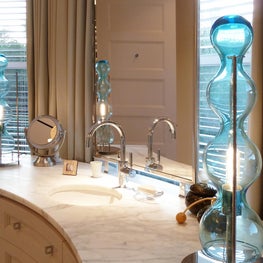 Atrium Townhouse Vanity