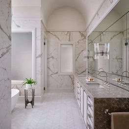 Lakewood, Primary Bathroom