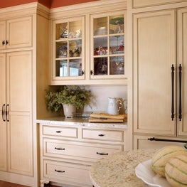 Suburban Townhouse kitchen service counter