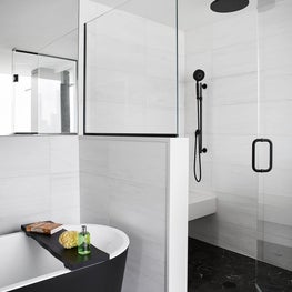 Superior, Primary Bathroom