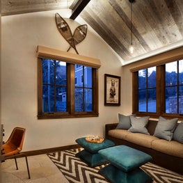 Mt. Barlow - Guest House