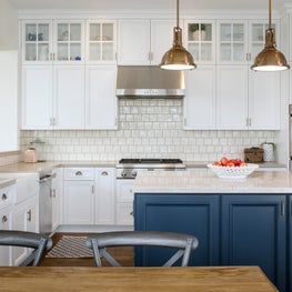 Clean and simple coastal kitchen to accommodate a family with four young boys.