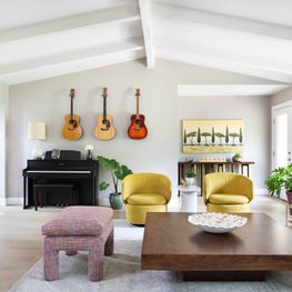 Great Music Room complete with guitar art