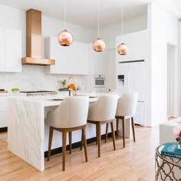 Portfolio: Mixed metals highlight an all-white kitchen