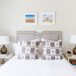 Farmhouse bedroom design