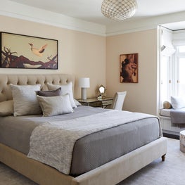 An Art Advisor's Abode